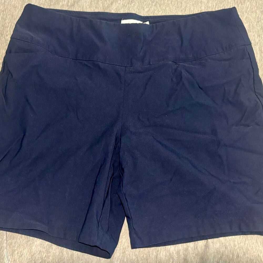 Walter-hagen Women's Navy and Blue Shorts
